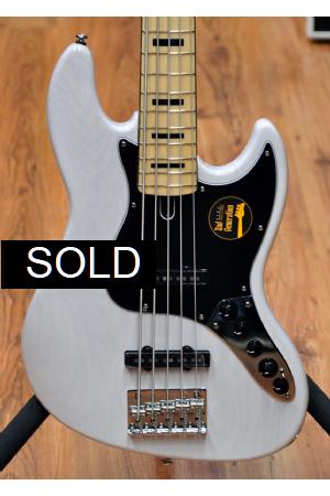 Sire Marcus Miller V7 Vintage Swamp Ash 5 White Blonde Sire Marcus Miller V7 Vintage Swamp Ash 5 White Blonde